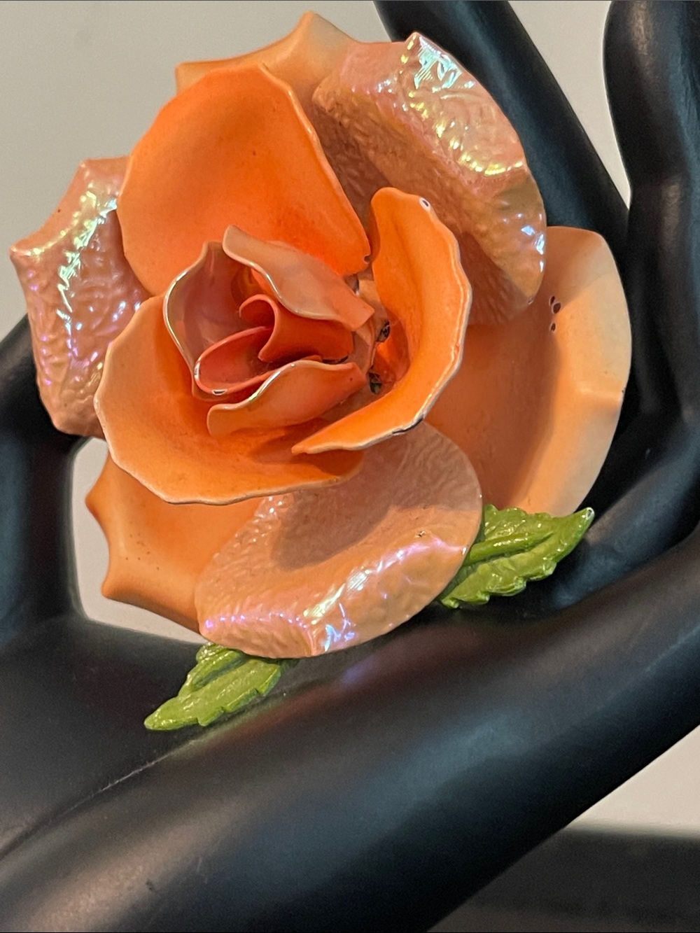 Vintage Multi-Layered Metal Peach Enamel Embossed Iridescent Flower Brooch - Picture 3 of 10